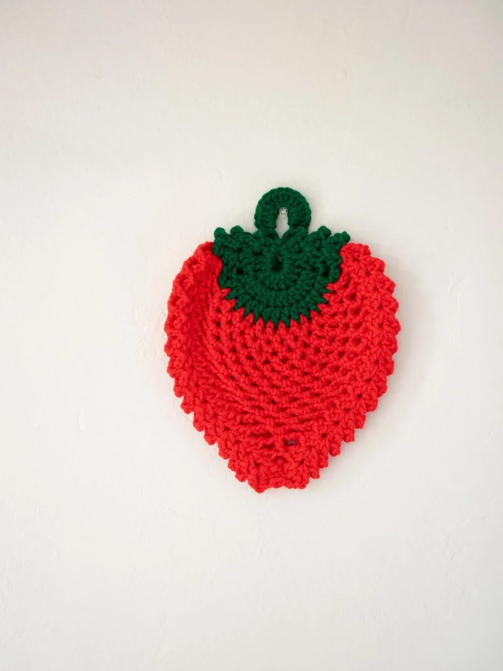 Vintage Handmade Crochet Strawberry Potholder Red Green